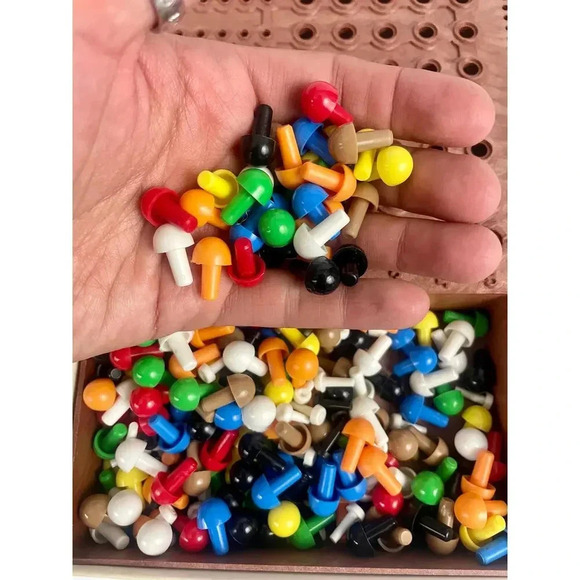 2 VTG Board Games - 1975 Invicta Mastermind & Double Twelve Dragon Dominoes - Picture 6 of 10